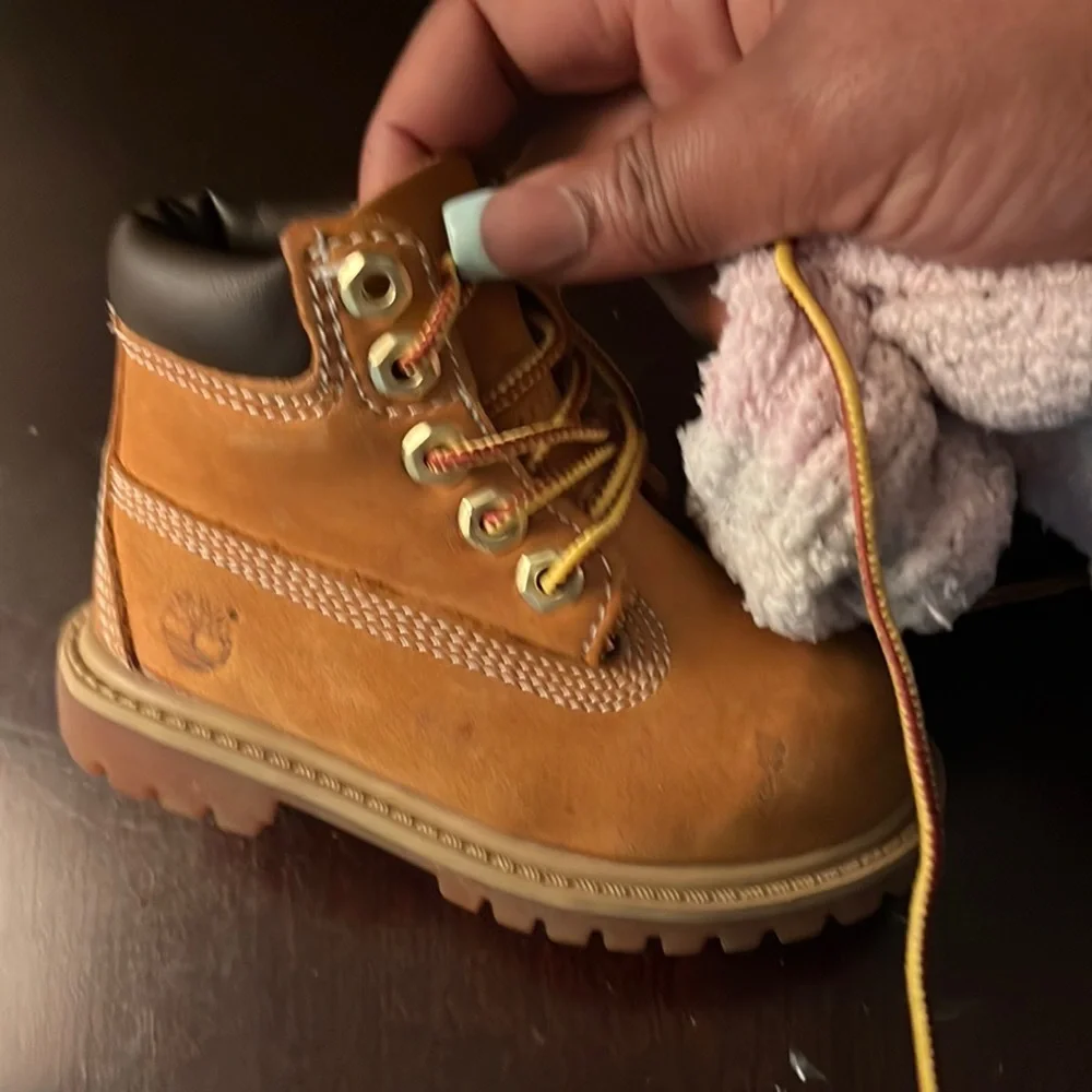 Toddler Timberlands - Picture 2 of 4